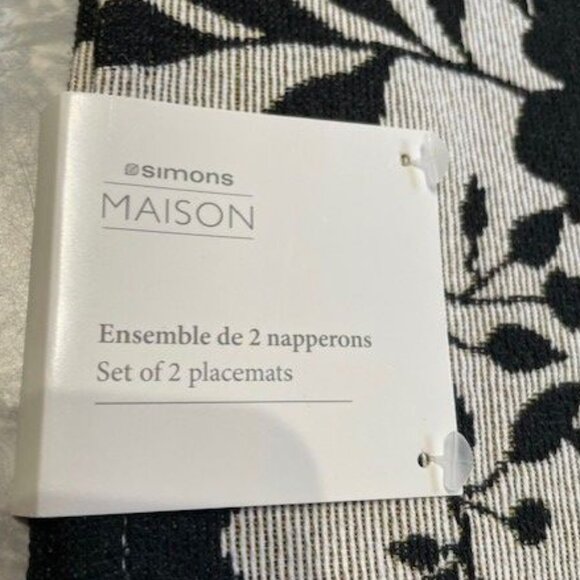NWT SIMONS Contrasting flowers tapestry placemats Set of 2 - Picture 3 of 5